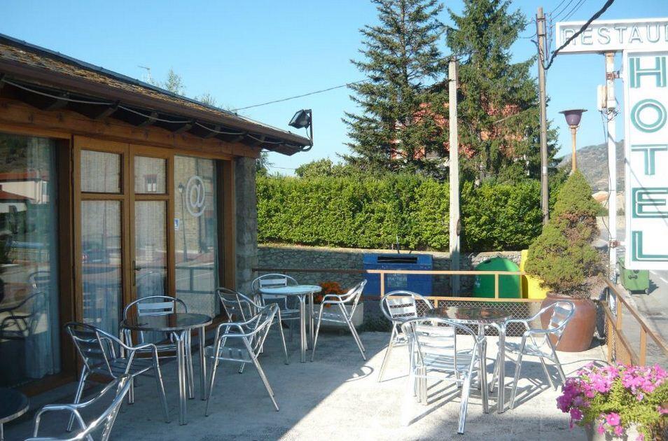 Hotel Bon Repos Bellver De Cerdanya Exterior foto